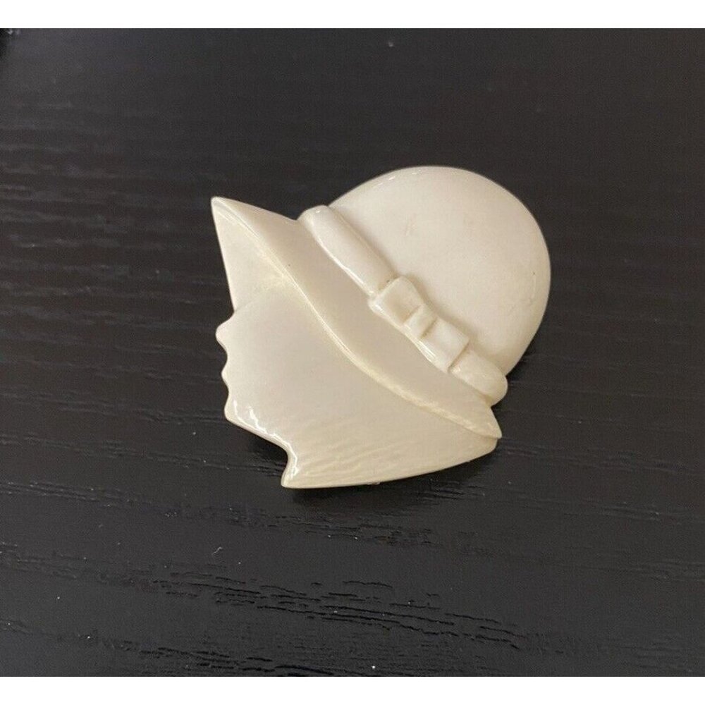 Les Bernard Brooch Pin Art Deco Cream Bakelite Woman Flapper Hat